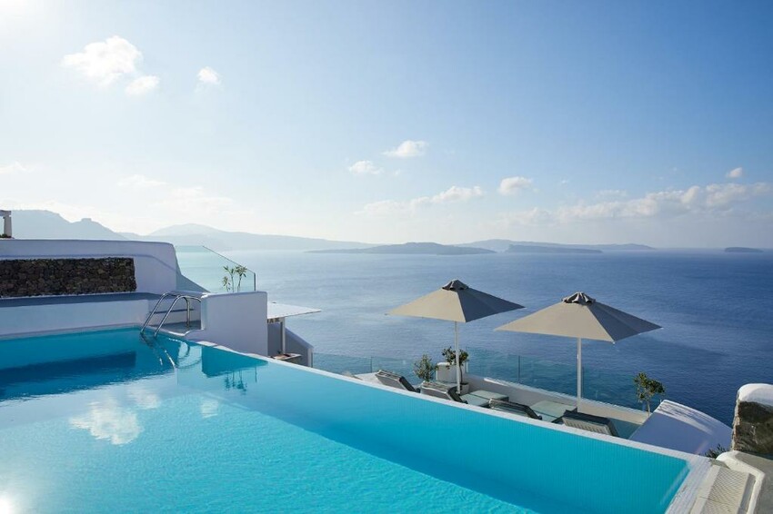 santorini hotels