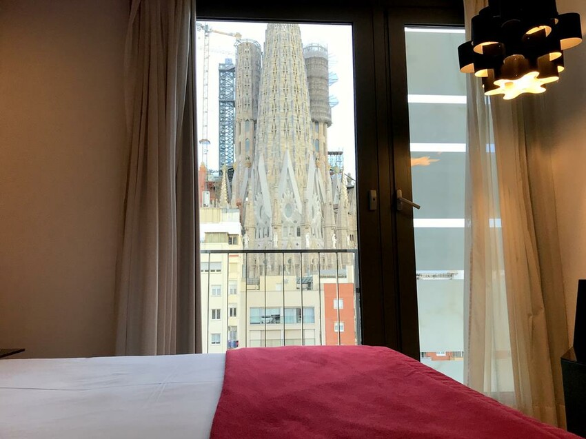 Ayre Hotel Rosellón room