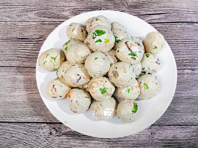 烹飪筆記│豆干丸子,葷素都可以的豆干變化料理