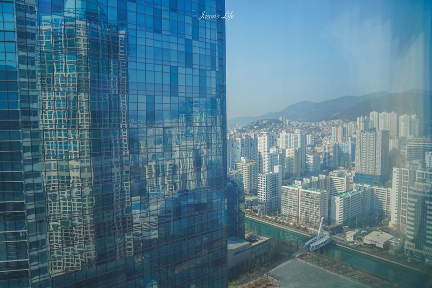 【韓國釜山|住宿】Avani Central Busan Hotel。近國際金融中心地鐵站,商務型飯店,一樓有24小時emart,方