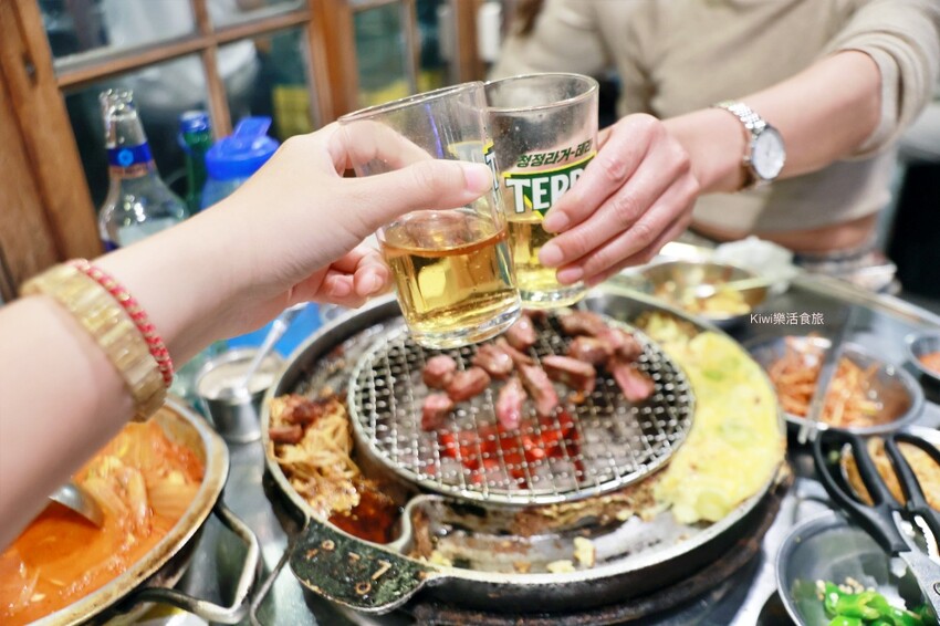 韓國釜山美食伍班長燒肉오반장|釜山海雲台美食燒肉好好吃.蛋液吃免驚!附上中文菜單,近海雲台5號出口美食