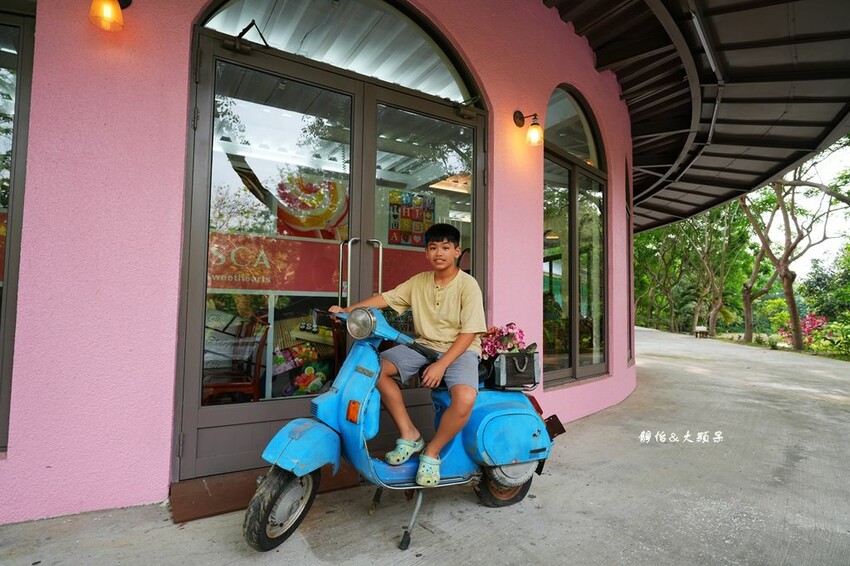 近水樓台湖畔森林咖啡