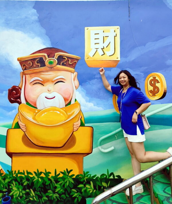 【財神廟】桃園海福宮.最新敲金磚、接超大金塊彩繪牆!