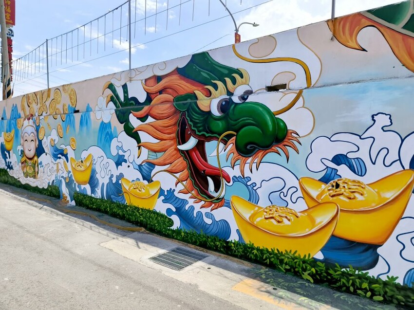 【財神廟】桃園海福宮.最新敲金磚、接超大金塊彩繪牆!