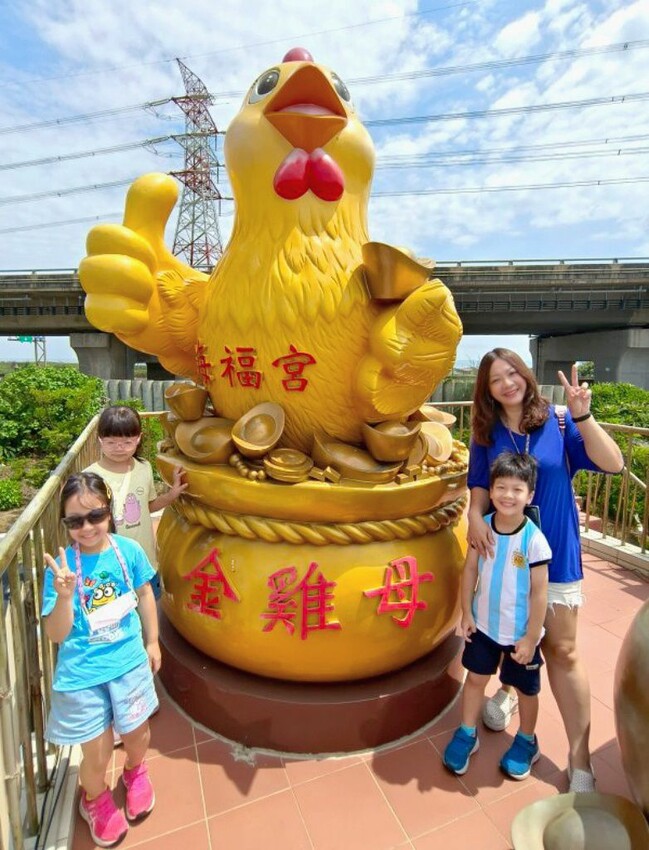 【財神廟】桃園海福宮.最新敲金磚、接超大金塊彩繪牆!