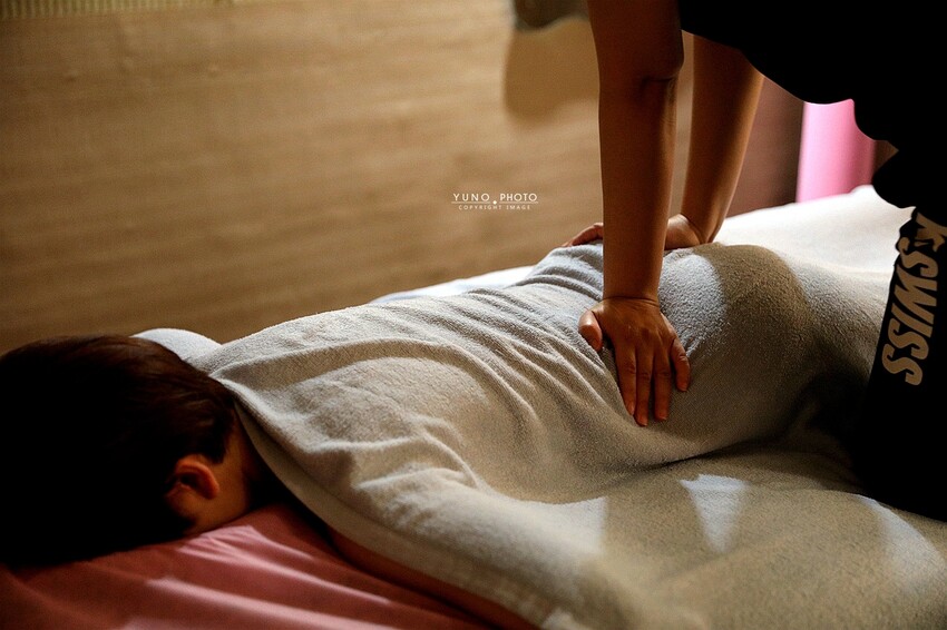 台中西區勤美精油按摩推薦！芳療精油按摩跟身體來場心靈對話吧｜舒活養生館