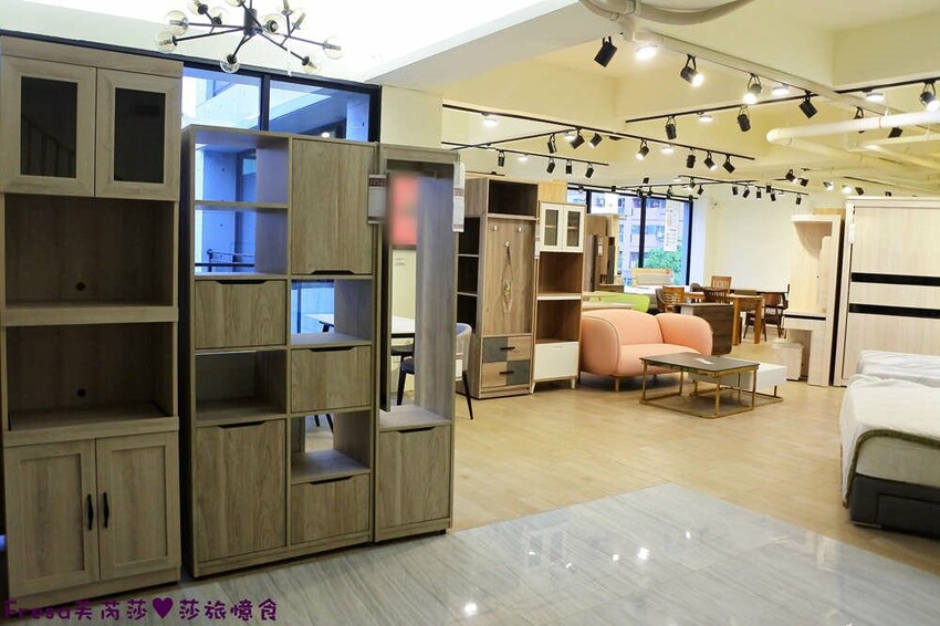 高雄傢俱【億家具批發倉庫】時尚潮流風格沙發款式.臥室客餐廳品項眾多.附設停車場│高雄館│高雄寢具 - Fresa芙芮莎♥莎旅憶食
