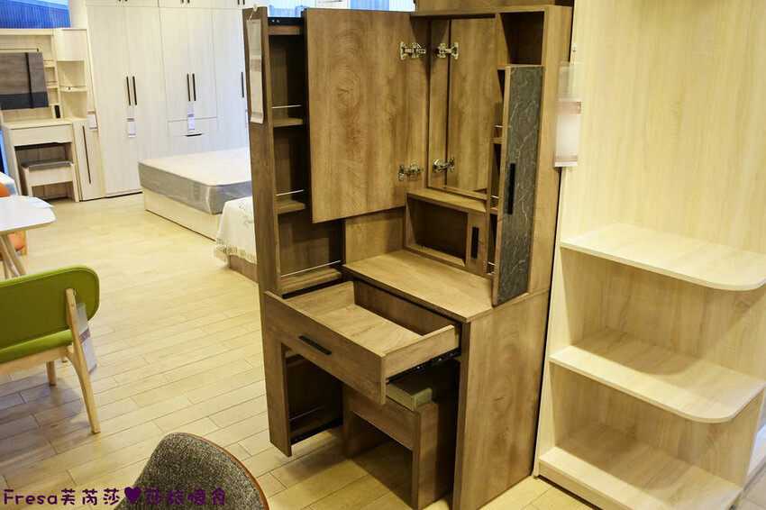 高雄傢俱【億家具批發倉庫】時尚潮流風格沙發款式.臥室客餐廳品項眾多.附設停車場│高雄館│高雄寢具 - Fresa芙芮莎♥莎旅憶食