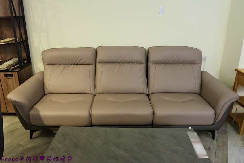 高雄傢俱【億家具批發倉庫】時尚潮流風格沙發款式.臥室客餐廳品項眾多.附設停車場│高雄館│高雄寢具 - Fresa芙芮莎♥莎旅憶食