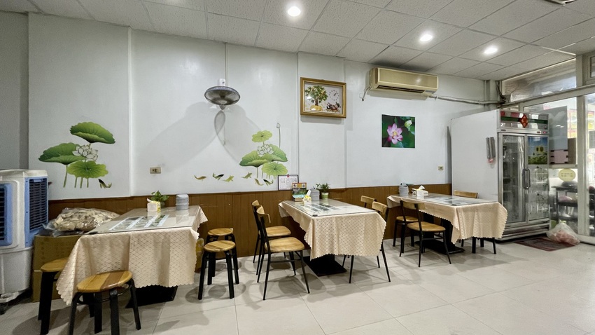 誠心越南素食（舊址）-竹南地區少見的越南素食，提供湯麵/炒麵/便當/法國麵包/湯類等素食料理*★,°*:.☆(￣▽￣)/$:*.°★* 。