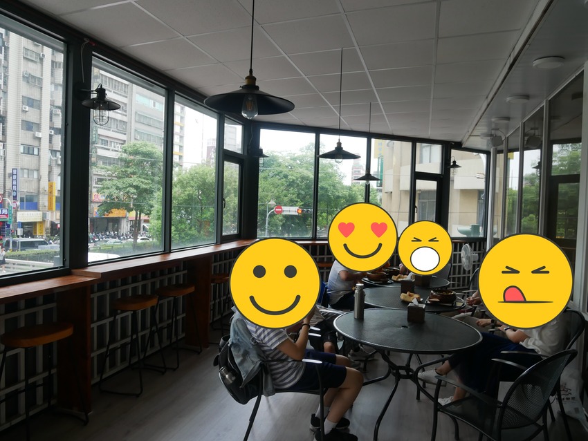 Woopen木盆輕食沙拉(綠川門市)(結束營業)-近台中火車站，提供貝果堡/潛艇堡/木盆沙拉/溫時蔬/飲品/湯品(@^0^@)/