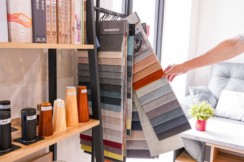 愛加沙發工廠 |台中沙發推薦,工廠直營手工沙發開箱,優質客製化沙發 - 艾薇覓食趣