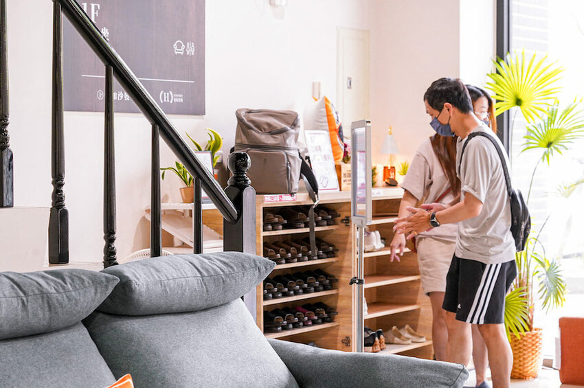 愛加沙發工廠 |台中沙發推薦,工廠直營手工沙發開箱,優質客製化沙發 - 艾薇覓食趣