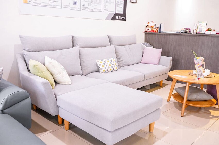 愛加沙發工廠 |台中沙發推薦,工廠直營手工沙發開箱,優質客製化沙發 - 艾薇覓食趣