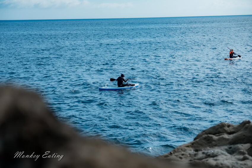 【深澳】象鼻岩SUP日出團｜ODoor專業戶外探險團隊，探索東北角之美，北部SUP立槳推薦 - 貪吃猴的幻想