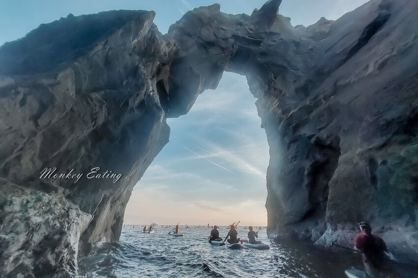 【深澳】象鼻岩SUP日出團｜ODoor專業戶外探險團隊，探索東北角之美，北部SUP立槳推薦 - 貪吃猴的幻想