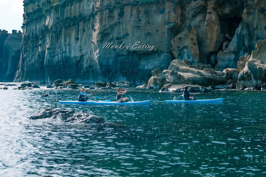 【深澳】象鼻岩SUP日出團｜ODoor專業戶外探險團隊，探索東北角之美，北部SUP立槳推薦 - 貪吃猴的幻想