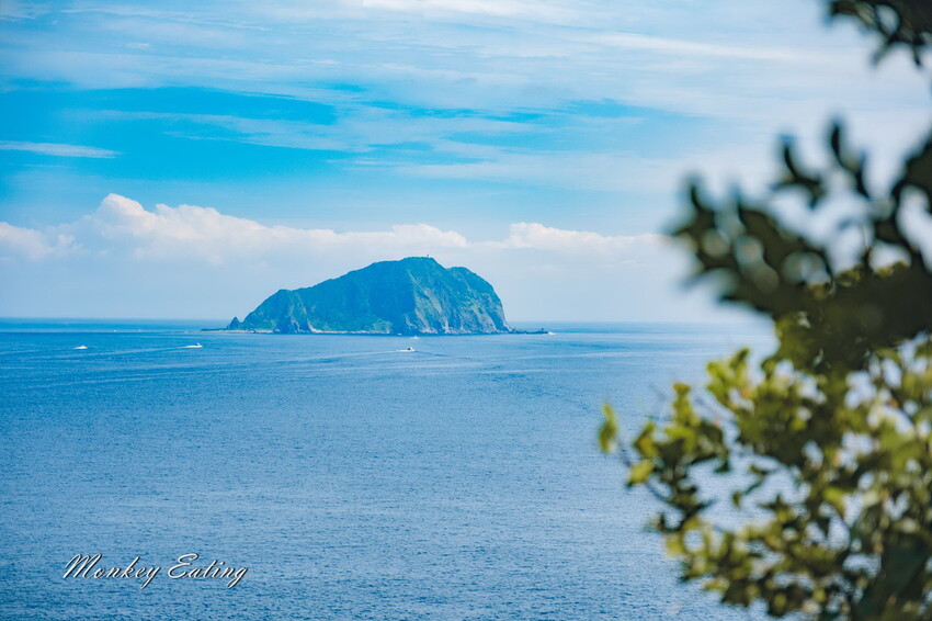 【基隆景點】望幽谷濱海步道|輕鬆好拍夢幻蔚藍步道,順遊潮境公園,八斗子漁港吃美食 - 貪吃猴的幻想