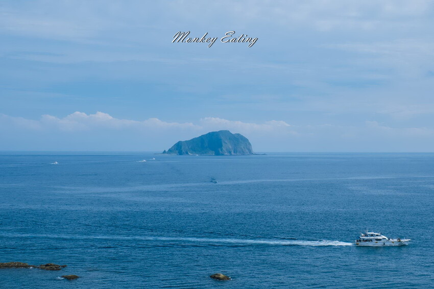 【基隆景點】望幽谷濱海步道|輕鬆好拍夢幻蔚藍步道,順遊潮境公園,八斗子漁港吃美食 - 貪吃猴的幻想