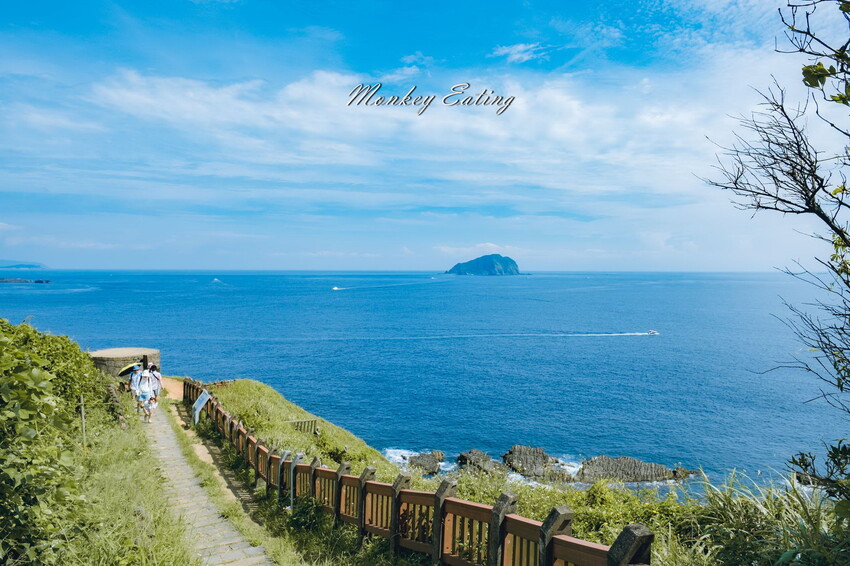 【基隆景點】望幽谷濱海步道|輕鬆好拍夢幻蔚藍步道,順遊潮境公園,八斗子漁港吃美食 - 貪吃猴的幻想