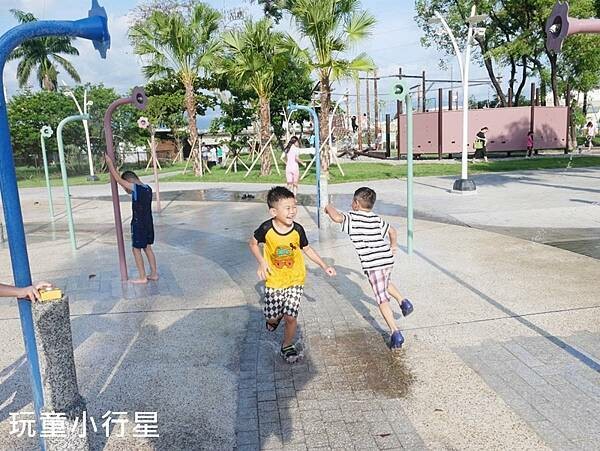 屏東景點｜縣民公園遊戲區再升級｜屏東玩水玩沙
