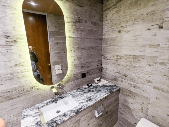 【韓國首爾住宿】東大門設計師酒店 Hotel The Designers Dongdaemun｜首爾自由行推薦住宿、鄰近東大門、明洞的最佳位置，距離陳玉華奶奶元祖一隻雞步行也會到！