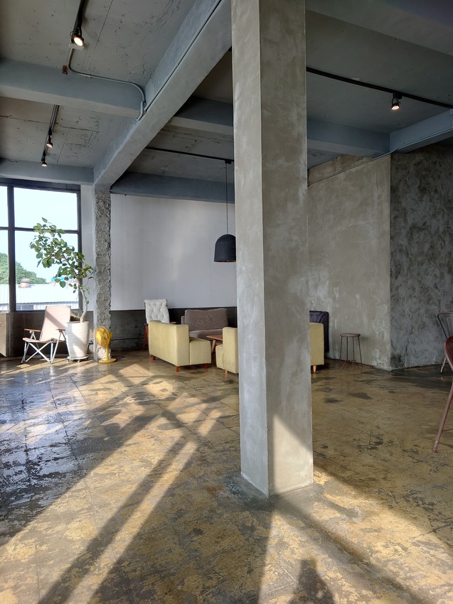 我們在海邊/廢墟工業風/海景咖啡廳 [三芝淺水灣]