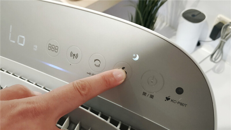 3C開箱｜SHARP夏普AIoT智慧美型鬱金香空氣清淨機，壞空氣的剋星，好讓每天自己都能夠呼吸到新鮮的空氣