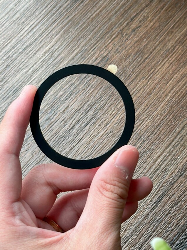 追劇神隊友!Ares磁吸手機卡夾支架|4種使用模式|厚度只有5mm|易推卡夾防盜刷!最多可容納2張卡片|不干擾無線充電 - 萍姐愛分享