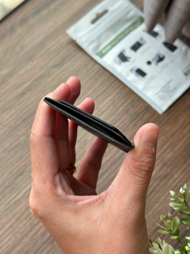 追劇神隊友!Ares磁吸手機卡夾支架|4種使用模式|厚度只有5mm|易推卡夾防盜刷!最多可容納2張卡片|不干擾無線充電 - 萍姐愛分享