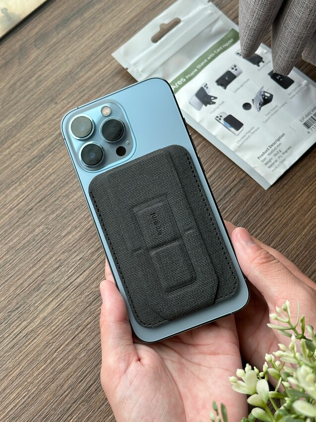 追劇神隊友!Ares磁吸手機卡夾支架|4種使用模式|厚度只有5mm|易推卡夾防盜刷!最多可容納2張卡片|不干擾無線充電 - 萍姐愛分享