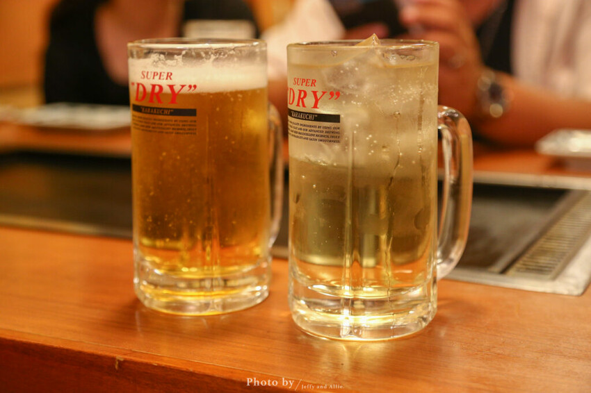 【東京美食】淺草六文錢文字燒、大阪燒，特色鐵板料理！桌邊服務中文也通。