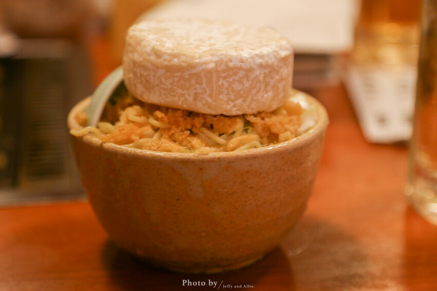 【東京美食】淺草六文錢文字燒、大阪燒，特色鐵板料理！桌邊服務中文也通。