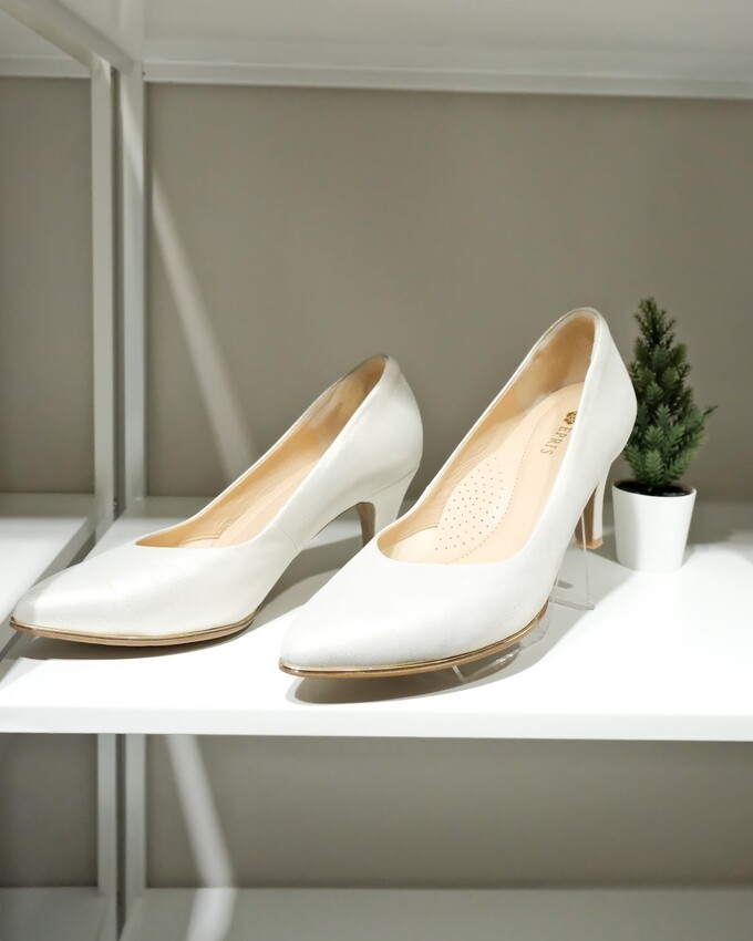 【新北婚鞋推薦】女鞋品牌EPRIS艾佩絲手工女鞋～MIT製造男女平價婚鞋、大尺碼婚鞋、皮鞋推薦～全台有門市可以現場試穿，棉花糖女孩好穿婚鞋推薦～