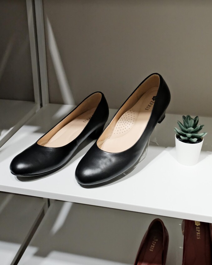 【新北婚鞋推薦】女鞋品牌EPRIS艾佩絲手工女鞋～MIT製造男女平價婚鞋、大尺碼婚鞋、皮鞋推薦～全台有門市可以現場試穿，棉花糖女孩好穿婚鞋推薦～