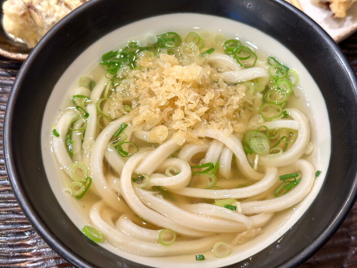 米其林必比登推薦、TABELOG百名店！來「丸香」品嚐東京第一的讚岐烏龍麵