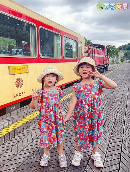 ★嘉義玩水景點★ 竹崎親水公園,免門票玩兒童戲水池備有免費停車場和盥洗室,還有阿里山火車可以看喔! (google導航竹崎車站)