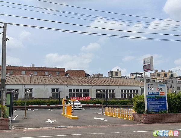 ★桃園公園★ 平鎮民俗文化公園,最新親子公園放電孩子! 超特別穀倉造型遊戲場,有攀爬網架、旋轉盤和溜滑梯等