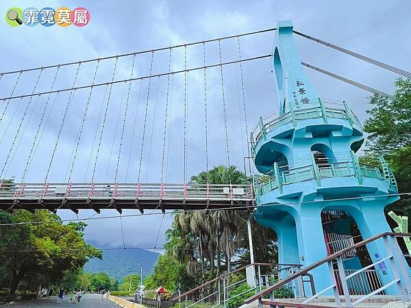 ★嘉義玩水景點★ 竹崎親水公園,免門票玩兒童戲水池備有免費停車場和盥洗室,還有阿里山火車可以看喔! (google導航竹崎車站)