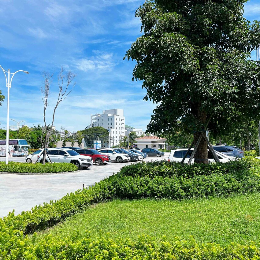 台南必去的親子景點一萬國通路創意觀光工廠,免門票還有冷氣可以吹,一次探索行李箱製作過程和歷史