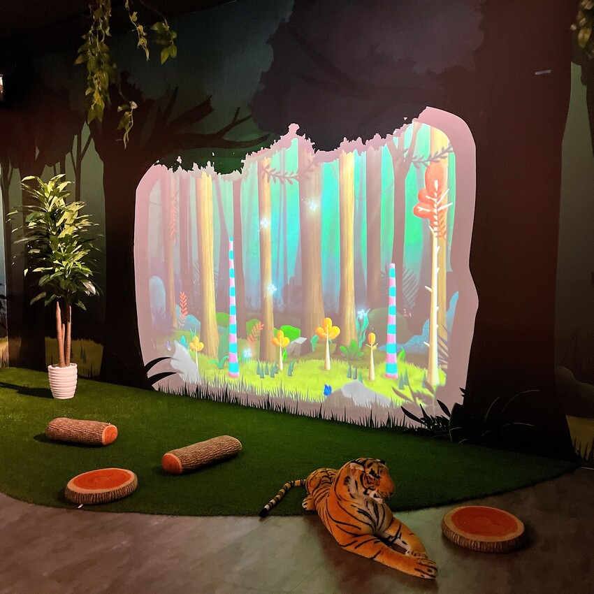 台南必去的親子景點一萬國通路創意觀光工廠,免門票還有冷氣可以吹,一次探索行李箱製作過程和歷史