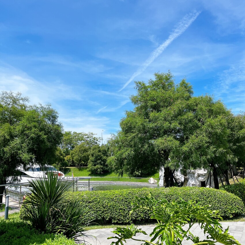 台南必去的親子景點一萬國通路創意觀光工廠,免門票還有冷氣可以吹,一次探索行李箱製作過程和歷史