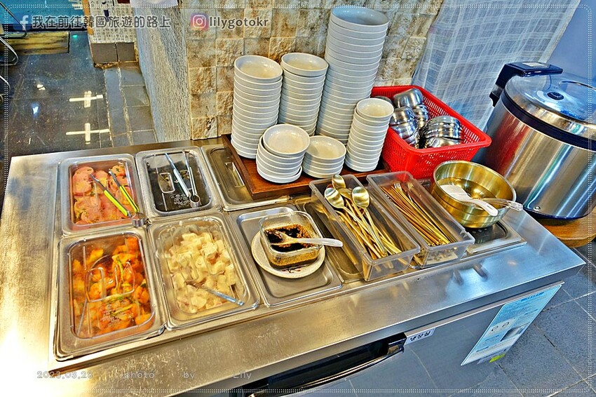 57)慶尚北道．慶州｜好吃平價的牛肉湯飯，白飯.火腿.煎蛋免費吃到飽，慶州高速巴士站旁的37年傳統慶州市場湯飯 @我在前往韓國旅遊的路上