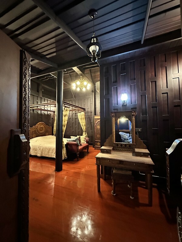 【亞洲，泰國】Dewaree Restaurant（เทวารี）～安帕瓦(Amphawa)的華麗輕奢模樣的餐館與咖啡館，終於又再訪