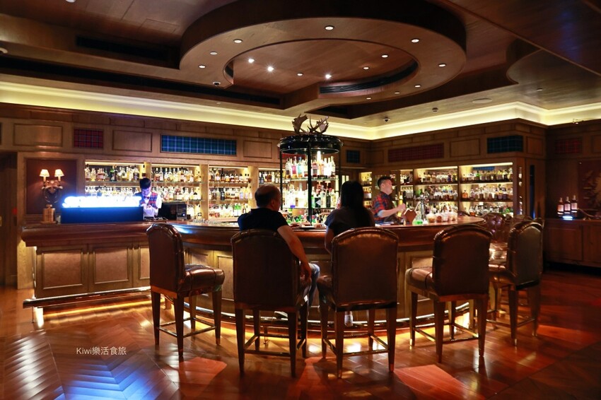澳門銀河麥卡倫威士忌酒吧︱在澳門銀河Galaxy Macau宵夜美食聽場浪漫歌曲來杯微醺飲品～ - Kiwi 樂活食旅