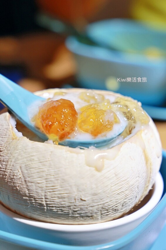 澳門楊枝金撈 (沙梨頭總店)︱澳門甜點推薦至尊楊枝金撈、杏仁雪燕桃膠燉椰皇來澳門必吃美食！