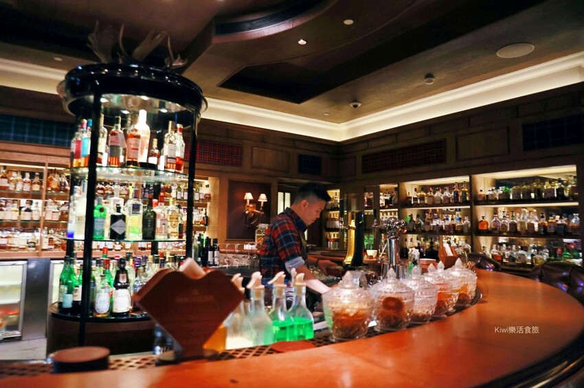 澳門銀河麥卡倫威士忌酒吧︱在澳門銀河Galaxy Macau宵夜美食聽場浪漫歌曲來杯微醺飲品～ - Kiwi 樂活食旅