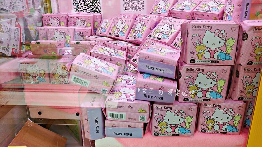 台中景點 貓爪親子樂園 ll 各式餅乾、飲料、生活用品.....等，跟孩子們來場探索夾夾樂吧，現場還有許多加碼