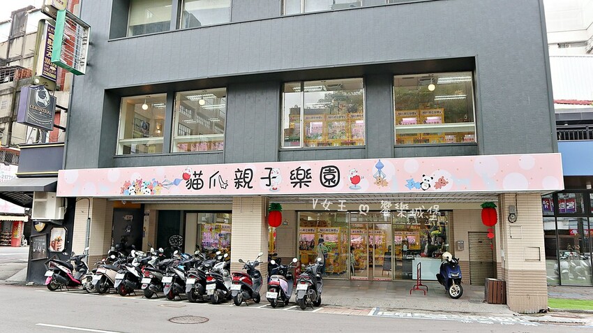 台中景點 貓爪親子樂園 ll 各式餅乾、飲料、生活用品.....等，跟孩子們來場探索夾夾樂吧，現場還有許多加碼