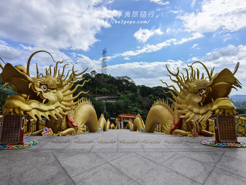 南投。中寮》金龍山法華寺。長達110米的亞洲最大金龍雕像